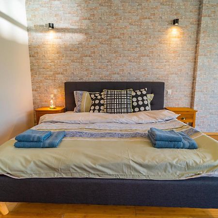 Amazing City View Residences - Penthouse & Apartment Bukarest Kültér fotó