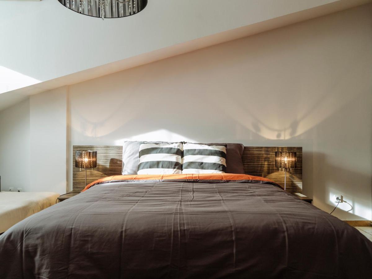 Amazing City View Residences - Penthouse & Apartment Bukarest Kültér fotó