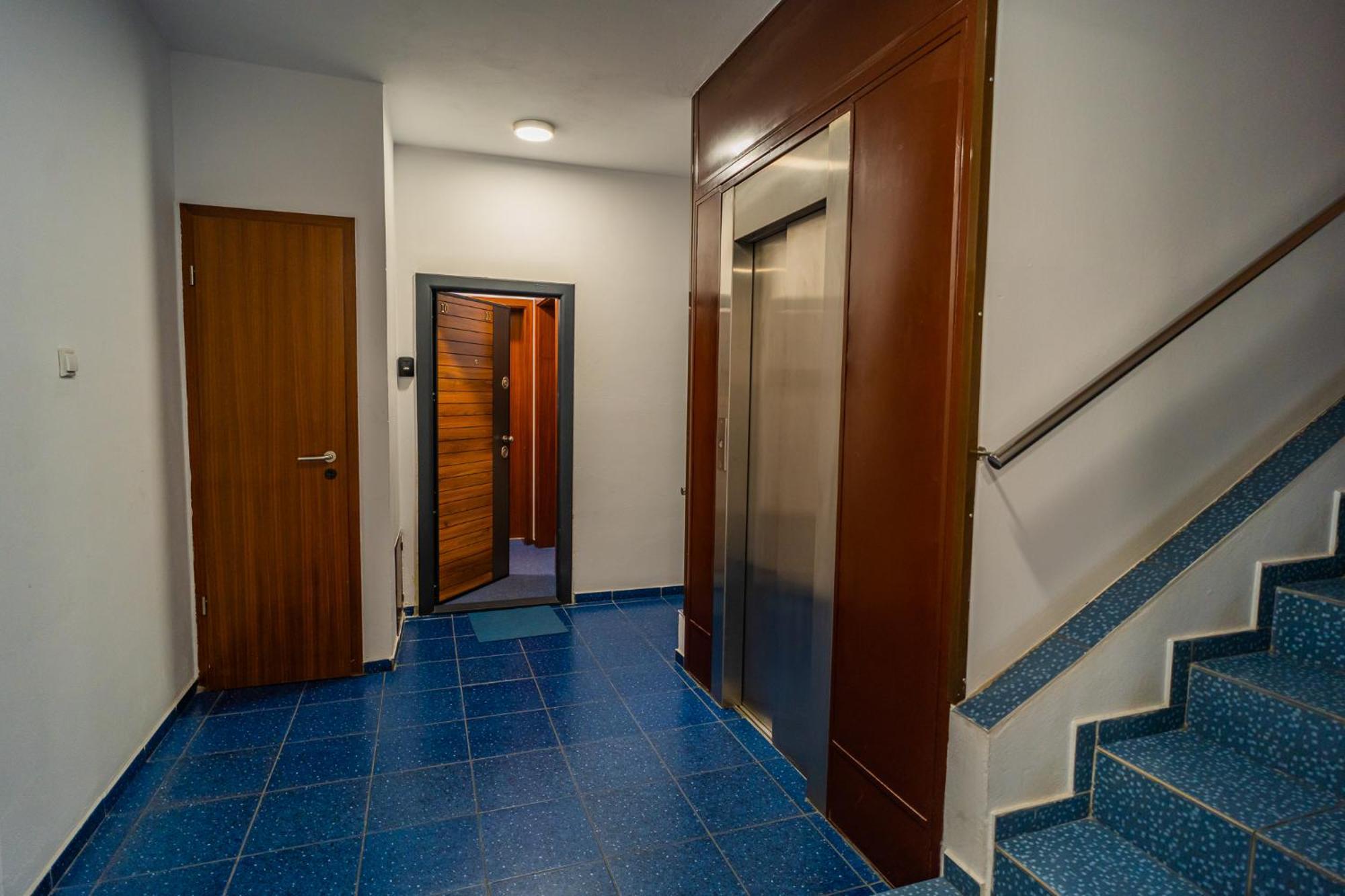 Amazing City View Residences - Penthouse & Apartment Bukarest Kültér fotó
