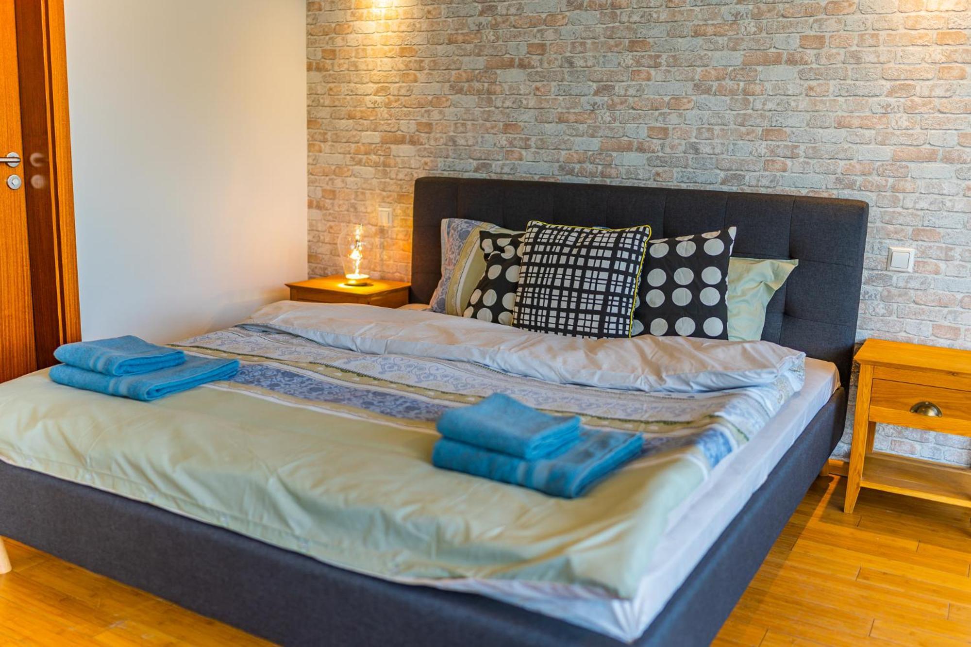 Amazing City View Residences - Penthouse & Apartment Bukarest Kültér fotó